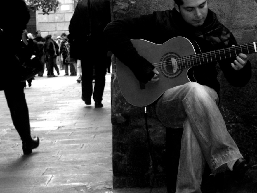 2008 - Spanish Guitar&Man&People - Barcelona, Spain