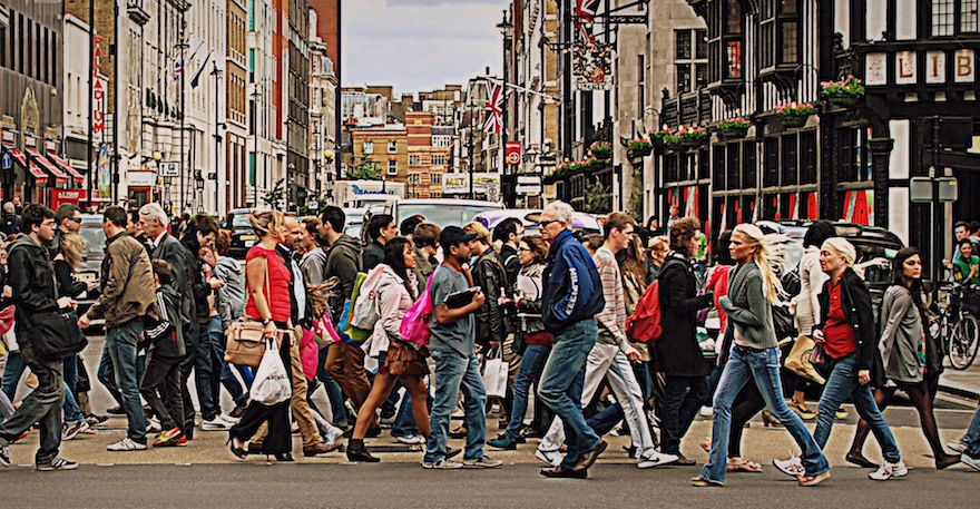 2012 - The windy pedestrian crossing - London, England