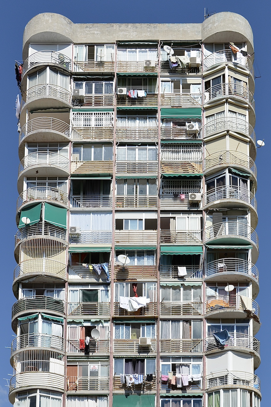 2022 - Brutalism Benidorm 2 - Benidorm, Spain ( by bohemestudio - Original size 3127x4691)